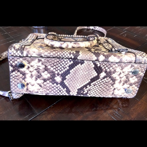 Michael kors python/snake print studded crossbody - Picture 4 of 6
